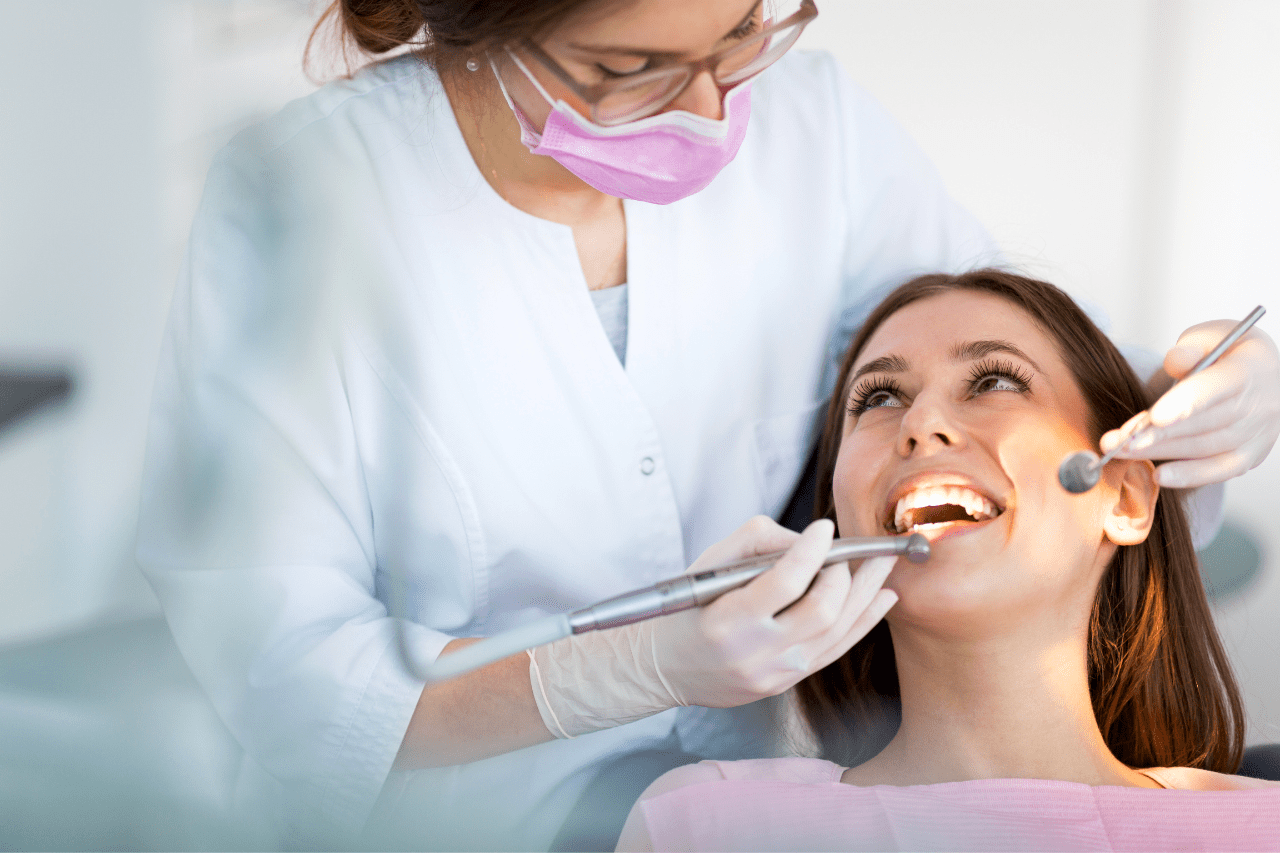 Comincia il nuovo anno con un sorriso: prenota un appuntamento dal dentista!